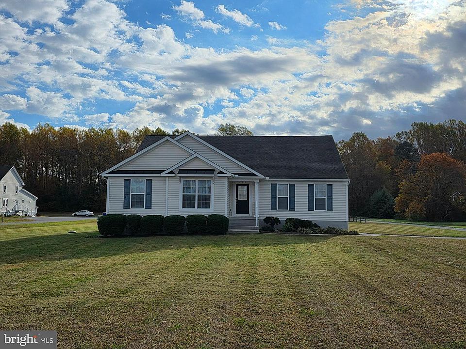 1st image of 21643 Beauchamp Ln