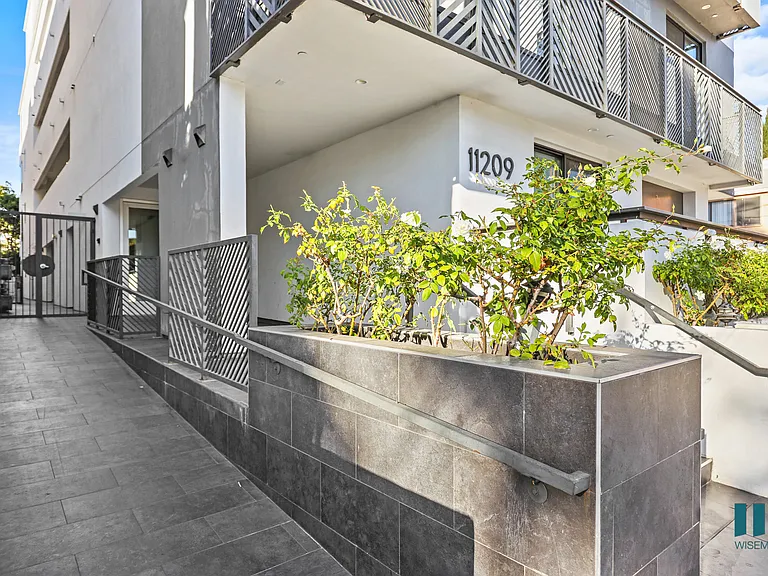 Exterior Front Entrance Ramp