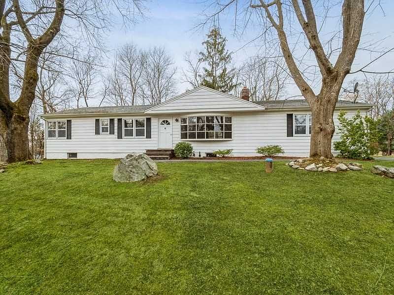 17 Vail Rd, Poughkeepsie, NY 12603 Zillow