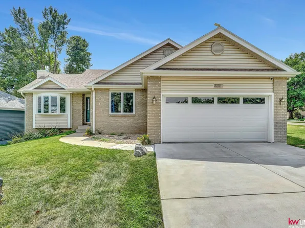 5201 Happy Hollow Ln, Lincoln, NE 68516