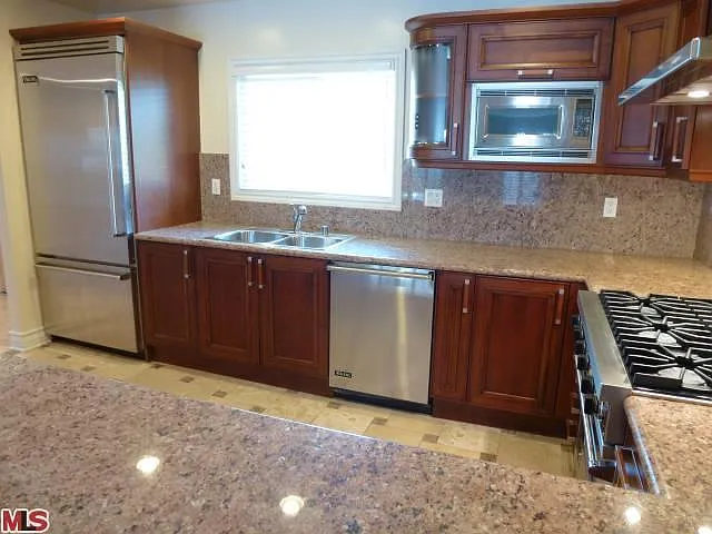 1828 Glendon Ave #Penthouse 1 — Photo 7