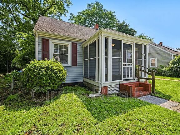 2nd image of 428 Melville Rd