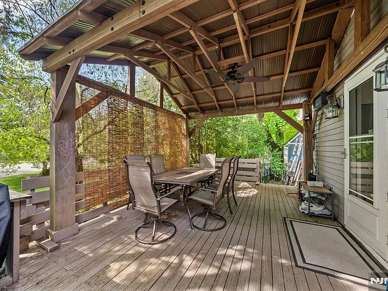 3 Burton Pl — Photo 20
