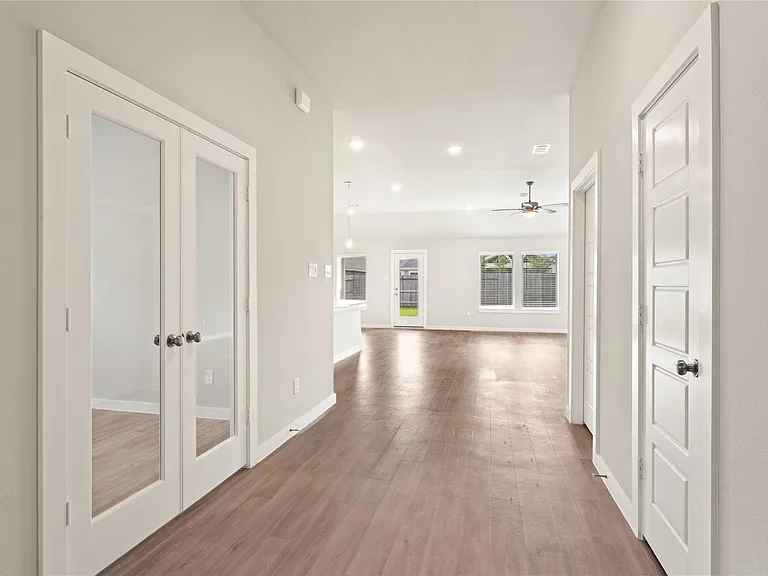 8635 Jetty Glen Dr — Photo 41