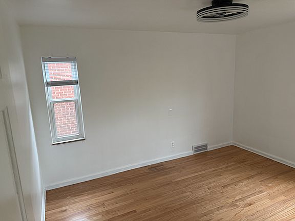 5th image of 18265 Birwood St