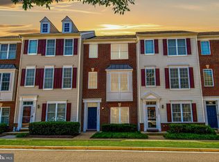 42825 Pamplin Ter, Chantilly, VA 20152
