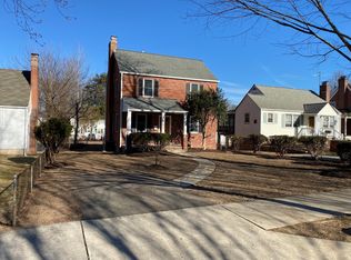 3911 7th St S, Arlington, VA 22204