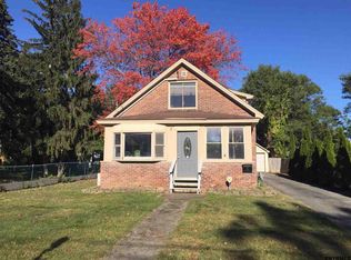 3 Pinehurst Rd, Albany, NY 12205