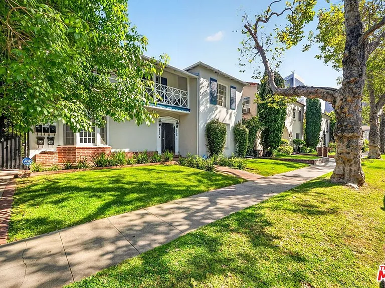 9928 Robbins Dr — Photo 53