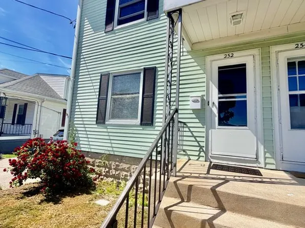 252 Vine St, Pawtucket, RI 02861