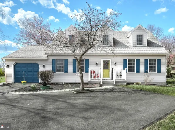 260 Longstreet Dr, Gettysburg, PA 17325