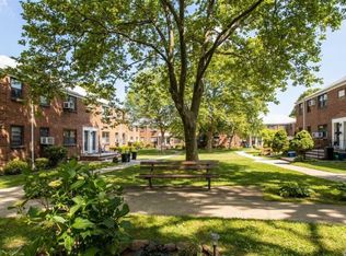199-27 21st Ave, Whitestone, NY 11357