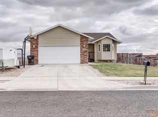 4416 Titan Dr, Rapid City, SD 57701