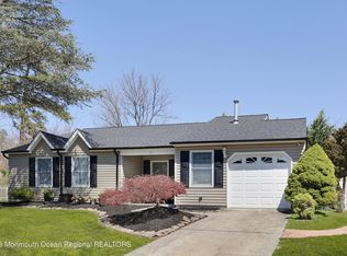 24 Providence Ln, Howell, NJ 07731