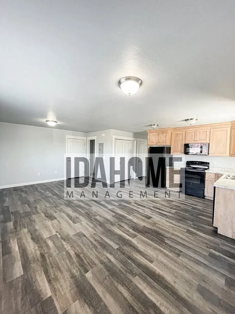 1234 Sawtooth St — Photo 4