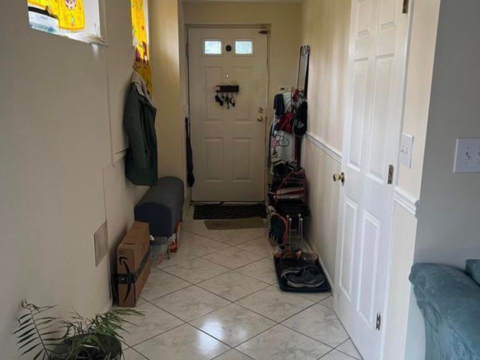1st image of 1428 Victory Blvd Floor 1