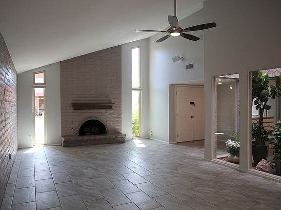 _01-Living1_06232023