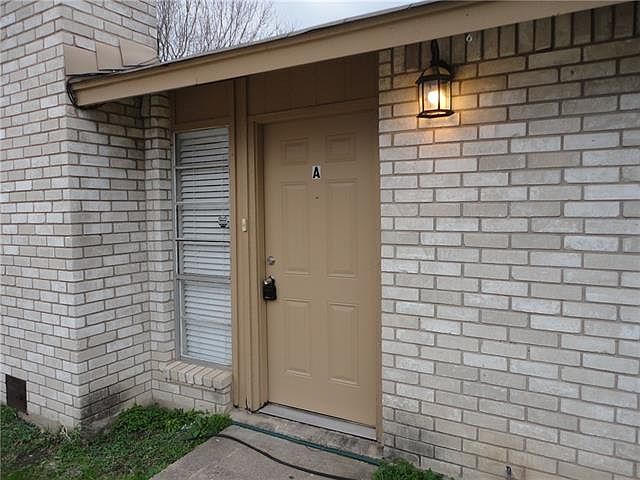 1st image of 1304 Westcott Dr