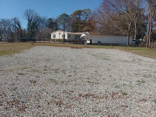 109 Waters Cir — Photo 5