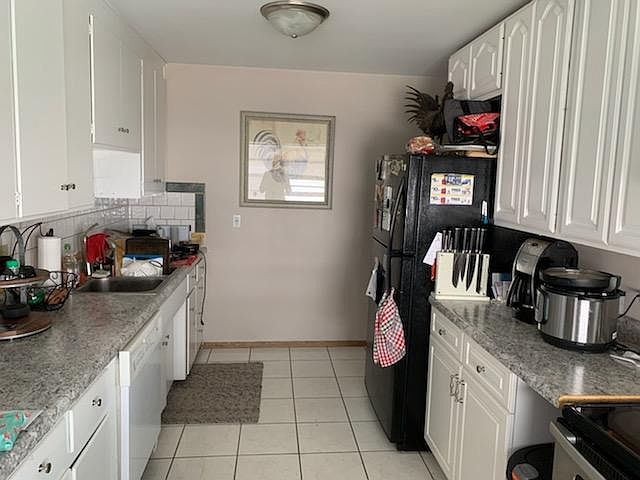 1st image of 4040 28th Ave S