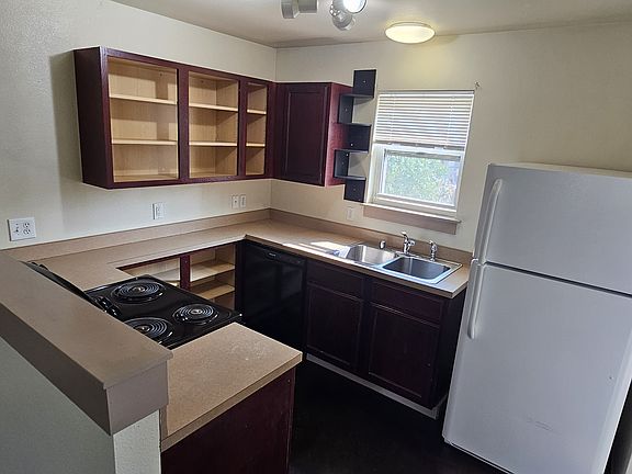4th image of 7771 Starr Dr #7771