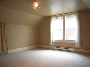 2nd image of 109 W 10th Ave