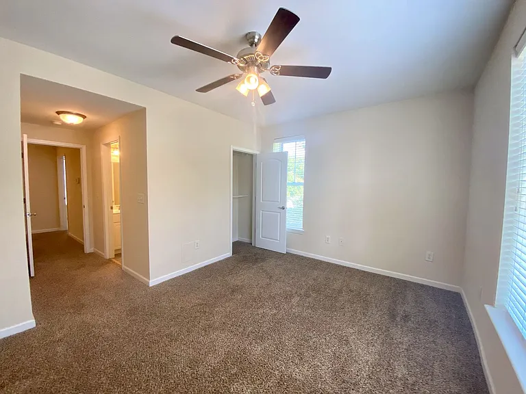 11 Maverick Dr — Photo 127
