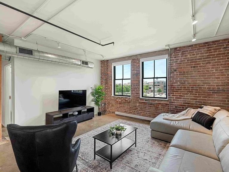 Harbach Lofts — Photo 42