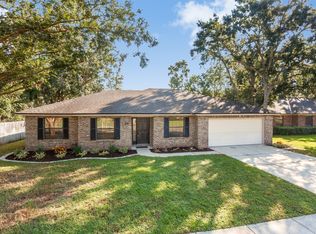 559 Lazy Meadow Dr E, Jacksonville, FL 32225