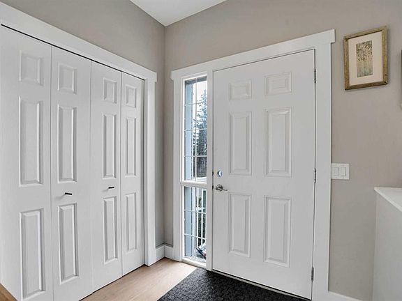 5th image of 227 SE Citadel Ln NW