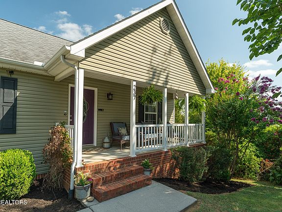 4th image of 237 Ridgefield Dr #64
