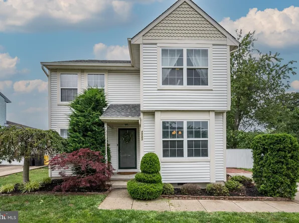 7721 Hesson Ln, Pennsauken, NJ 08109