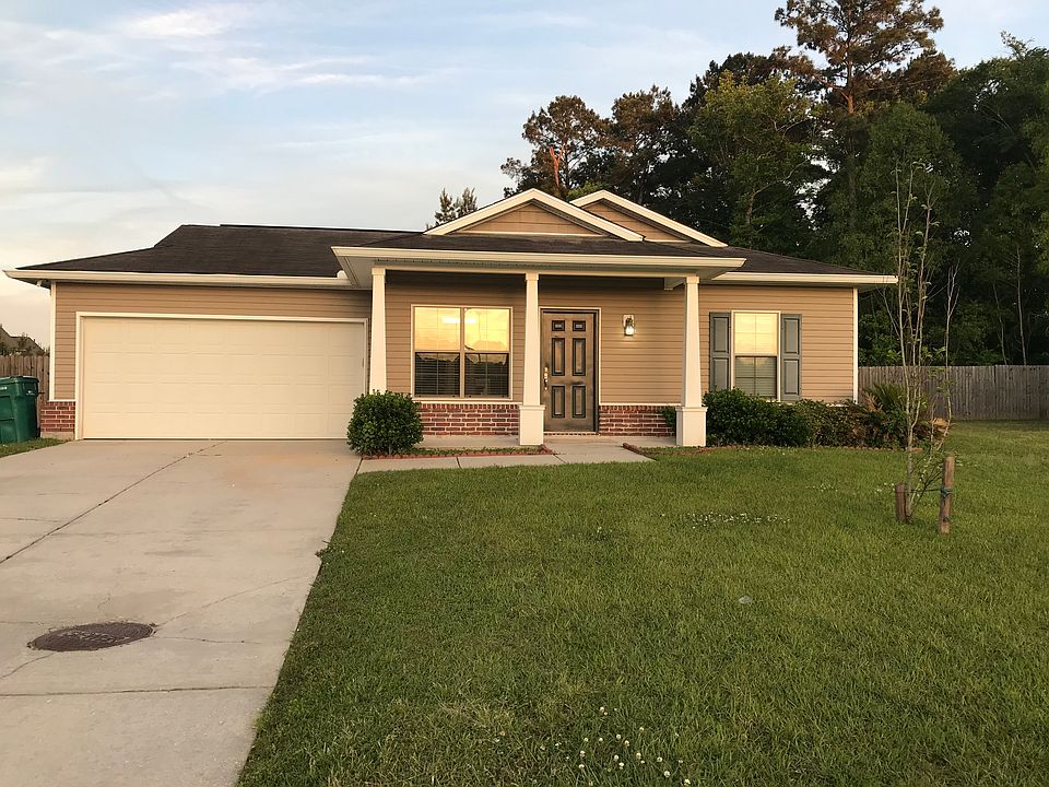 1st image of 22886 Sabine Dr