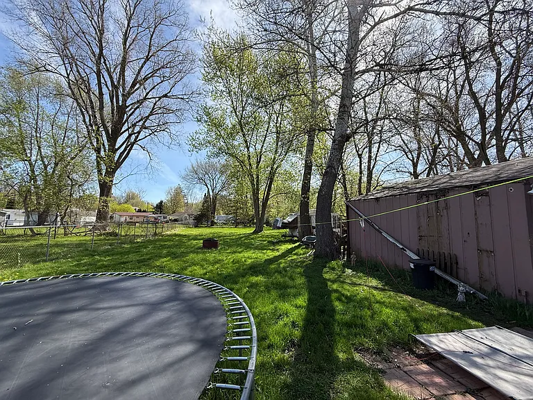820 Forest Dr — Photo 9