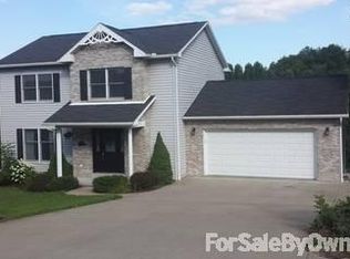 1226 Chase St, Morgantown, WV 26508