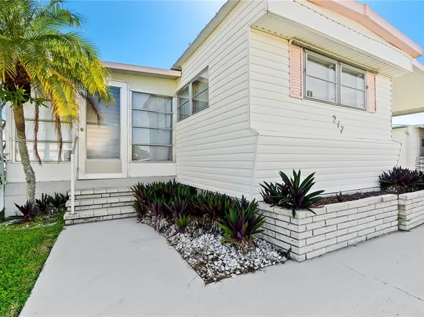 217 Trailorama Dr, North Port, FL 34287