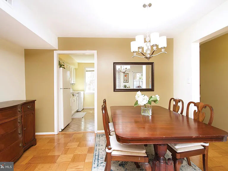 886 Azalea Dr #22 — Photo 5