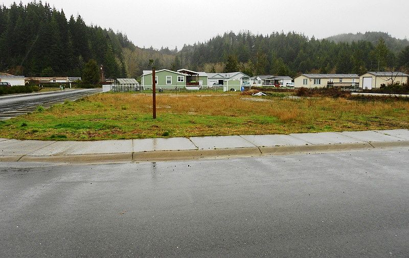 2nd image of 1000 Raechel Rd