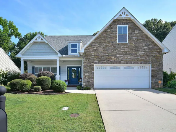 19 Platte Ln, Simpsonville, SC 29681