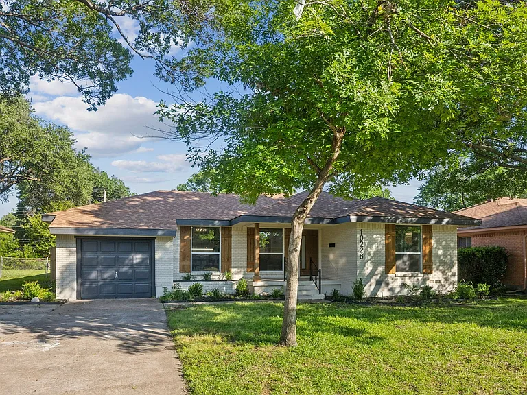 10228 San Juan Ave — Photo 2