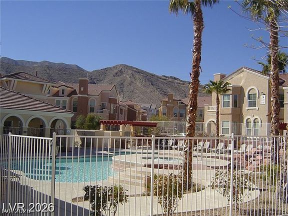 3rd image of 10550 W Alexander Rd Unit 1040