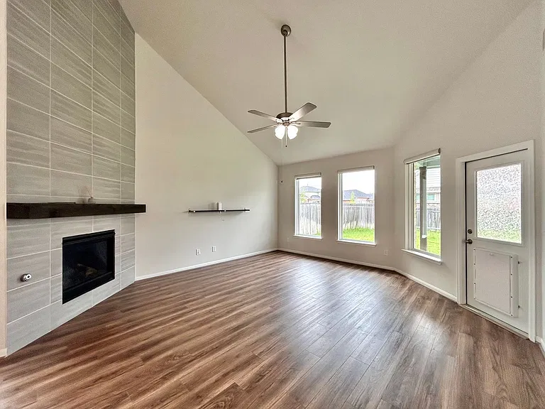 208 Azalea Springs Rd — Photo 12
