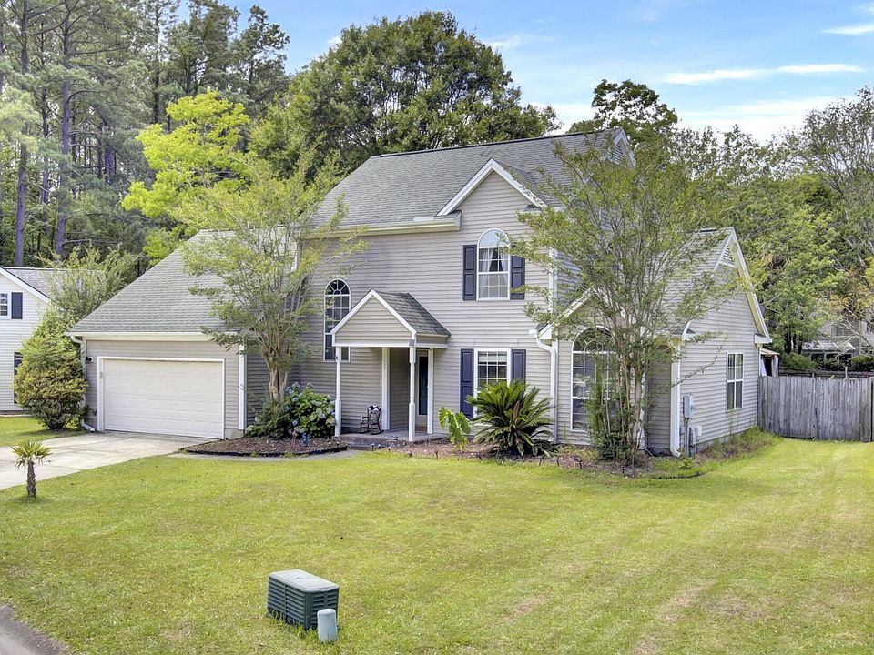 1st image of 102 Teesdale Ct