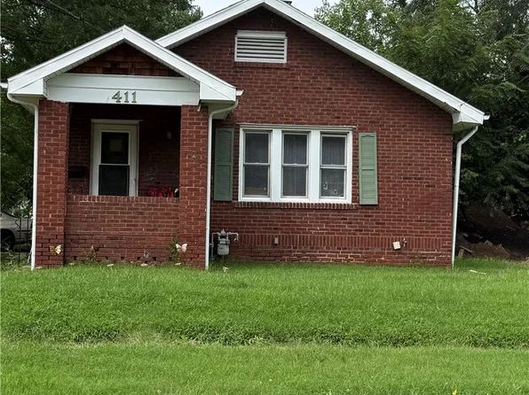 411 W Columbia St, Danville, IL 61832