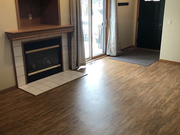 2nd image of 286 White Oak Ave