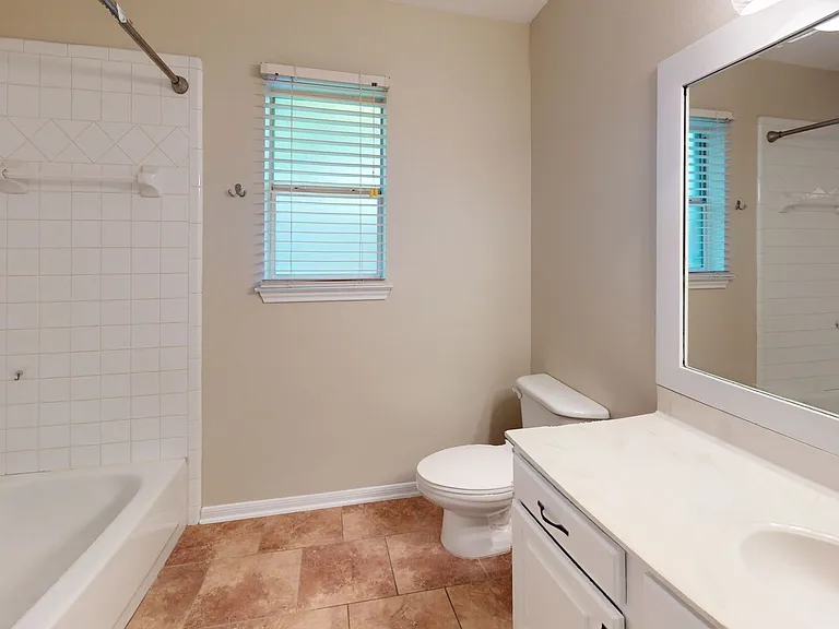 1021 Westend Dr — Photo 14