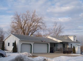 805 S Section Ave, Spring Valley, MN 55975