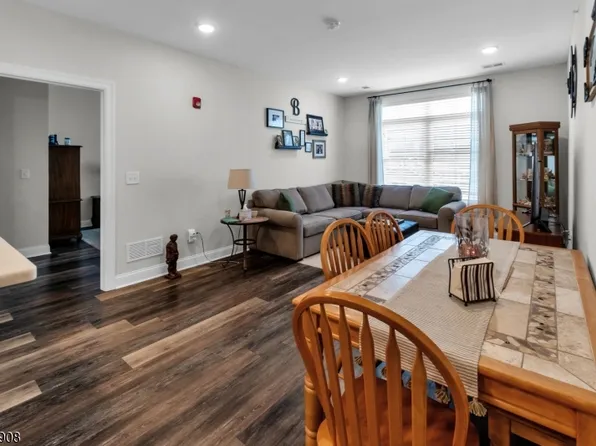 310 Centennial Ave, Cranford, NJ