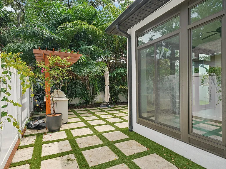 328 W Frierson Ave #1 — Photo 64