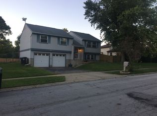 6011 Pine Glen Ln, Dayton, OH 45424